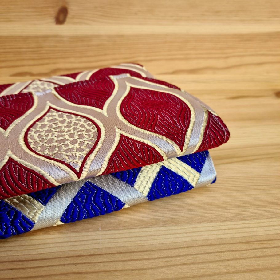 Elegante Clutches Boho Chic aus marokkanischen Brokatstoffen. Handgefertigt in Hamburg. Elegante Clutches Boho Chic aus marokkanischen Brokatstoffen. Handgefertigt in Hamburg.